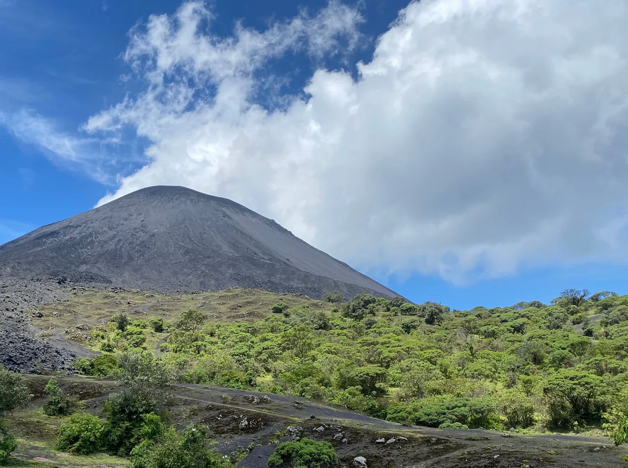 Pacaya volcano