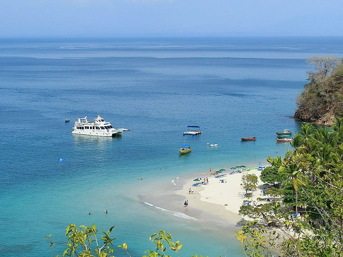Isla Tortuga day trip