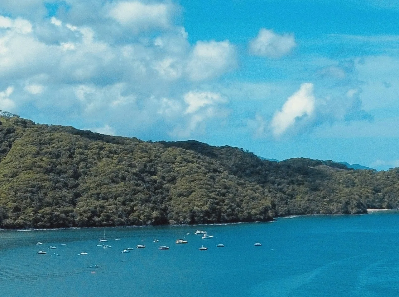Playa Hermosa (Papagayo), North of Playas del Coco
